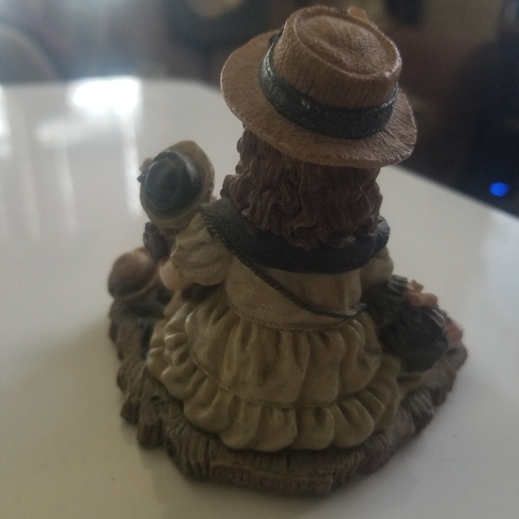 Yesterday's child - Picture 2 of 2